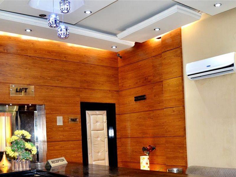 Hotel B.R. Inn Pānīpat Kültér fotó